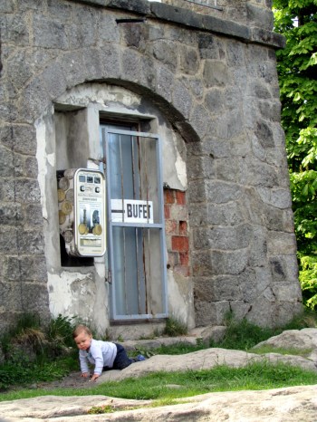 26._Decinsky_Sneznik_pod_wieza_widokowa