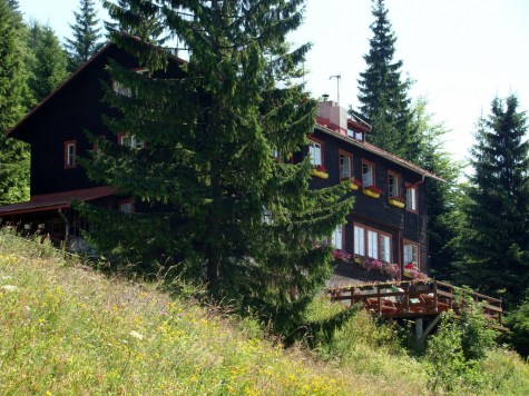 Mala_Fatra_chata_pod_Suchym