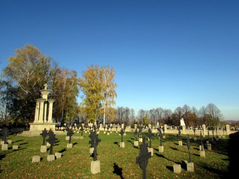 Nowy_Zmigrod_cmentarz_wojenny_nr_8